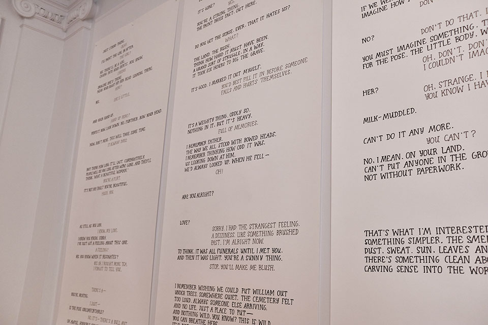 Sarah Walker—Her small white hands (Wall commission #2)installation view, Geelong Gallery, 2021 Photographer:Hails and Shine© Sarah Walker